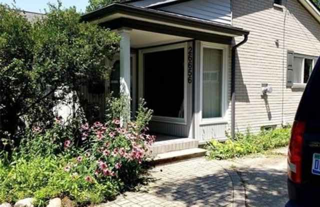 26656 Rouge River Dr Drive photos photos