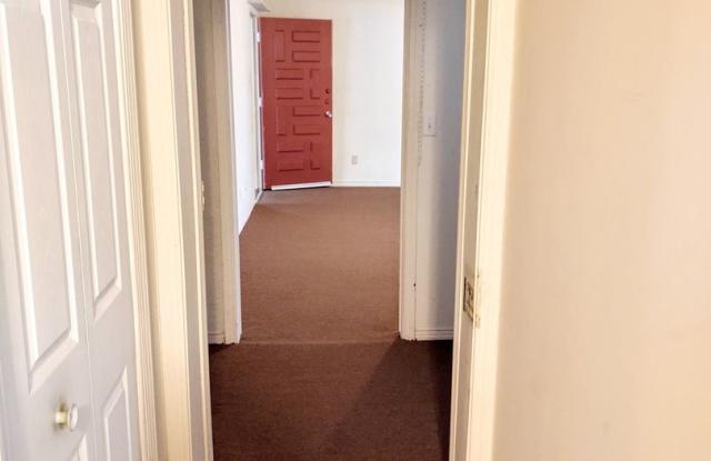 2111 Willowwood Gallery 2