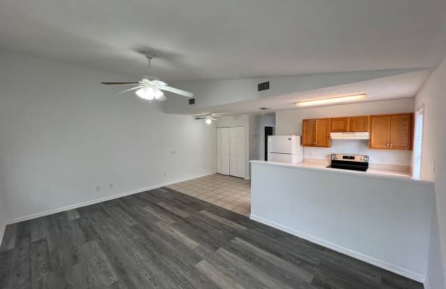 9025 Houston Street - 2 Gallery 2
