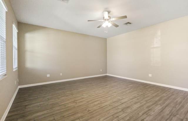 1719 PARTY Place Gallery 2