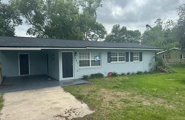 903 W 10TH - 903 West 10th Street, Sanford, FL 32771