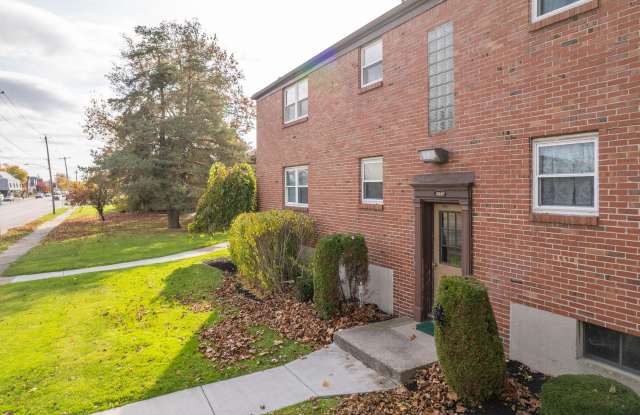 Englewood Apartments Gallery 2