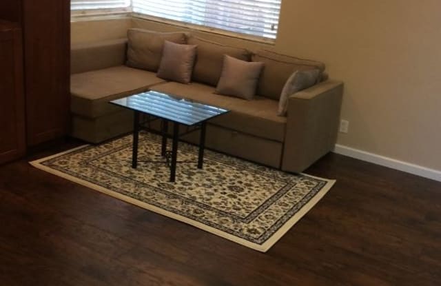 2076 Oakwood Dr., - 2076 Oakwood Drive, East Palo Alto, CA 94303