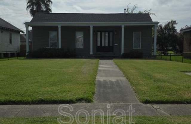 5815 Catina Street Gallery 2