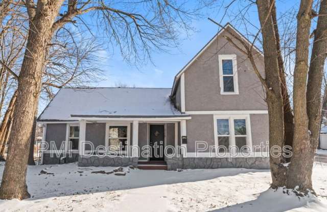 115 Brown Ave - 115 Brown Avenue, Osawatomie, KS 66064
