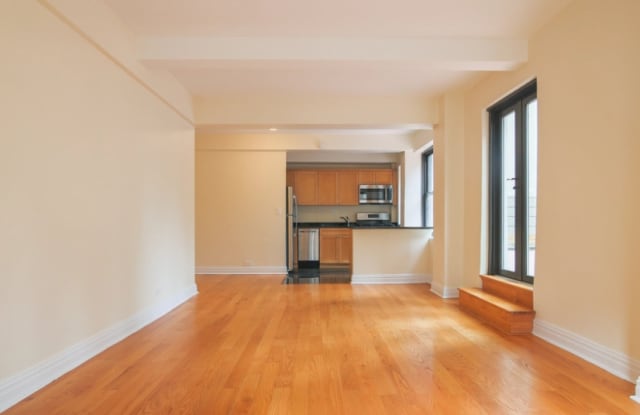 143 E 56th St Gallery 3