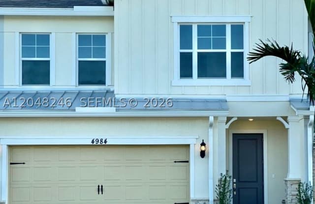 4984 Greenway Dr Gallery 3