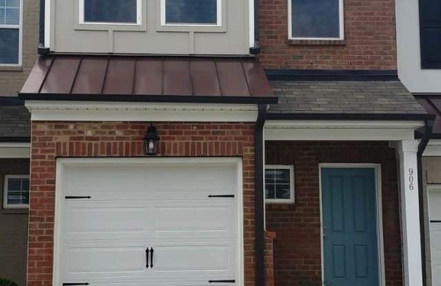 906 Talbot Place photos photos