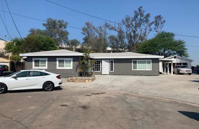Huge 7 bed 3 bath house on Adobe (Lease out, pending signatures. Check back in a few days!) - 6240 Adobe Drive, San Diego, CA 92115