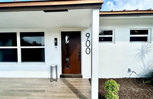 900 NW 5th Avenue - 900 Northwest 5th Avenue, Boca Raton, FL 33432
