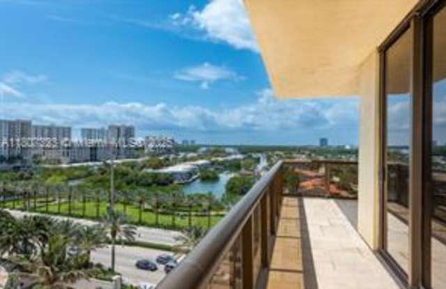 16275 Collins Avenue Gallery 3