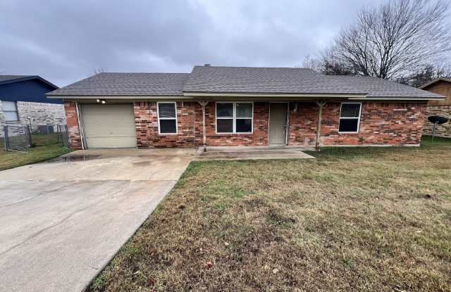Great 3 bedroom in Killeen with washer and dryer connections and brand new carpet. photos photos
