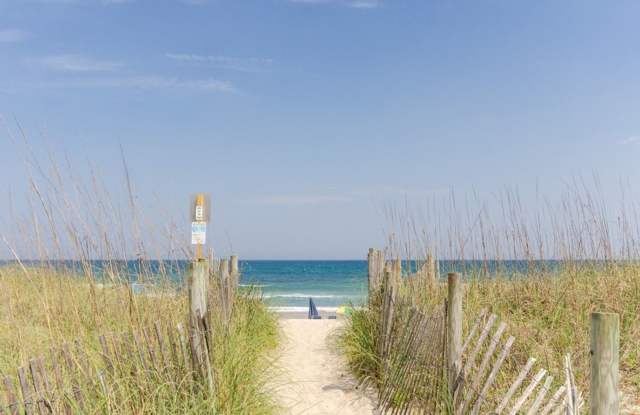 (W340) 40 N. Lumina Avenue #101 Wrightsville Beach, NC 28480 Gallery 3