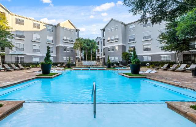 Villas at Hermann Park Gallery 4