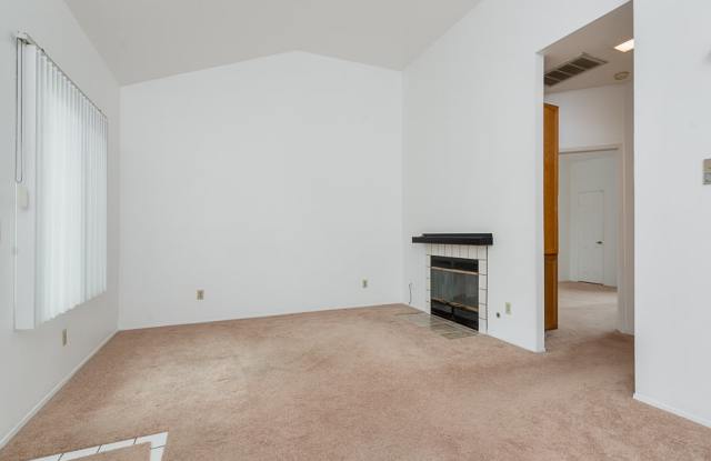 3954 Bancroft St Gallery 4