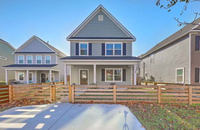 IMMACULATE Park Circle Home! photos photos