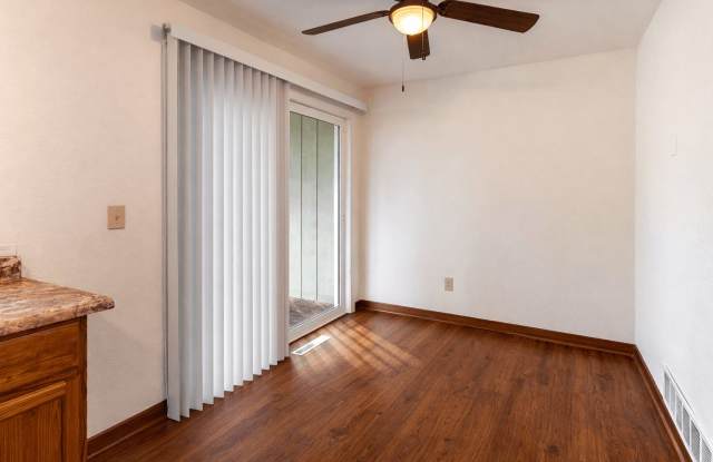 Arbor Pointe Townhomes Gallery 2
