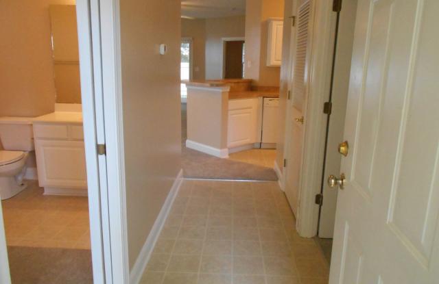 3 bedroom, 2 bath condo in Fountain Pointe Gallery 3