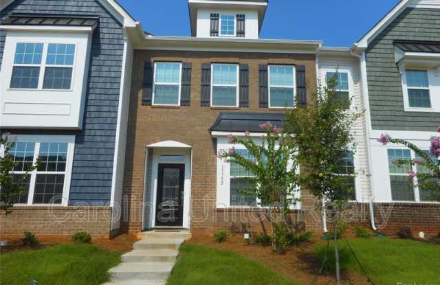 15752 Country House St Gallery 1