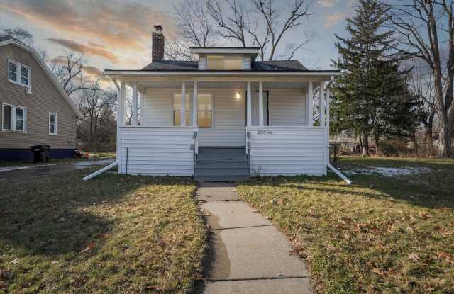 Cute 2 Bed 1 Bath Remodeled Home W/basement $1150 photos photos
