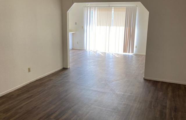 Single Level Glendale Gem Gallery 4