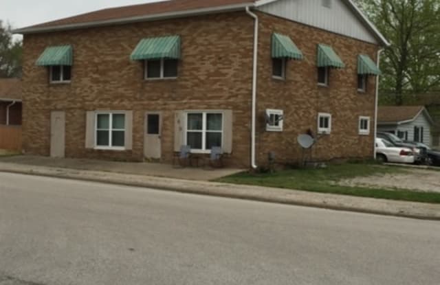 769 State St. Apt. #4 - 769 State Street, Wood River, IL 62095