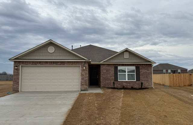 Welcome to your beautiful new 3 bed 2 bath in Coweta! photos photos
