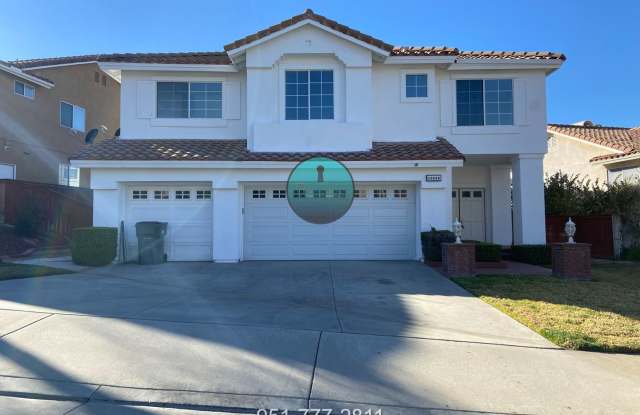 Step into luxury with this expansive 5 bedroom home! photos photos