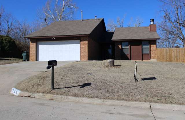 Carl Albert Schools! - Great Home! - 1729 South Willow Wind Drive, Midwest City, OK 73130