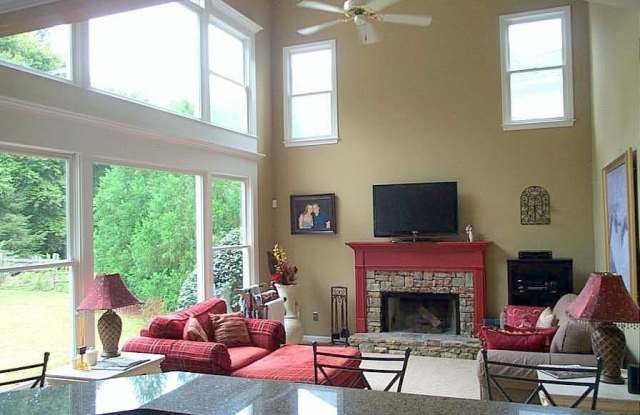 10635 Cauley Creek Drive Gallery 3
