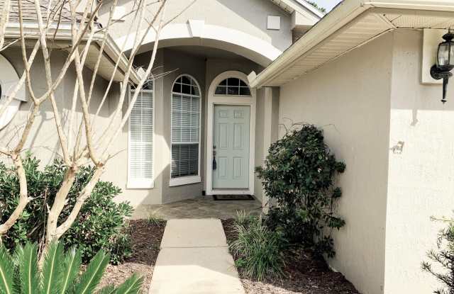 681 LAKE STONE Circle Gallery 2
