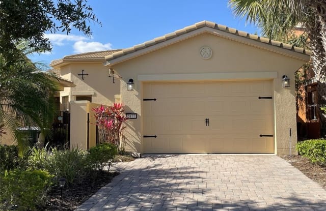 2477 PALM TREE DRIVE - 2477 Palm Tree Drive, Poinciana, FL 34759