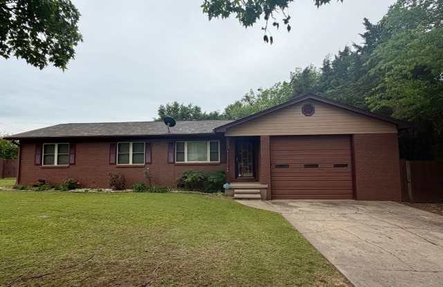 700 Hillside Dr. photos photos
