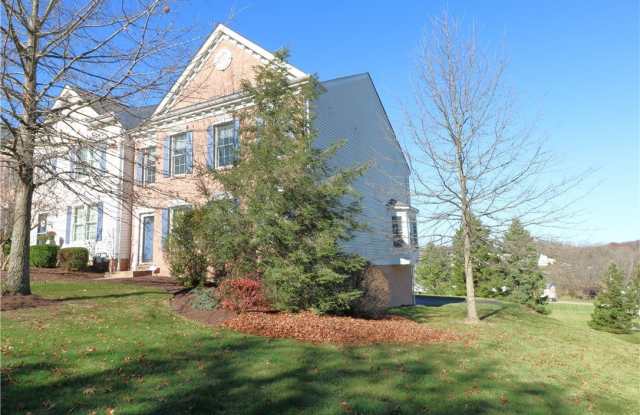 2014 Trillium Ct. photos photos