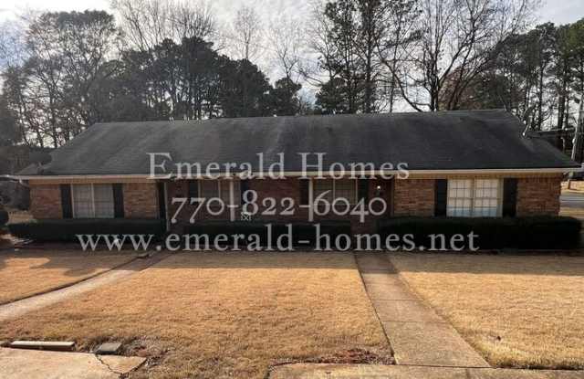 396 Dixie Court - 396 Dixie Court, Lawrenceville, GA 30046