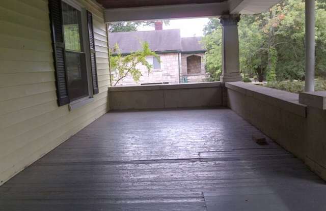 Charming 4 BD/2 BA home with large front porch behind optometry school and ELM Restaurant - 625 South Fess Avenue, Bloomington, IN 47401