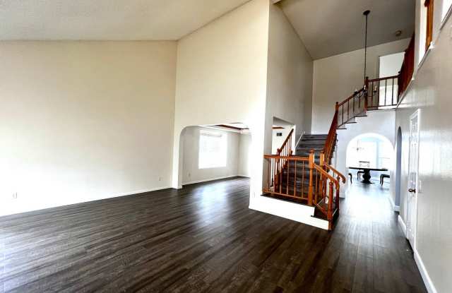 658 Coldbrook Gallery 3