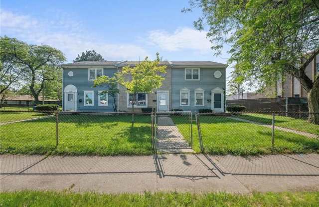 Lovely 2-Bedroom Townhouse in Central Toledo photos photos