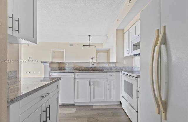2090 W Preserve Way - 2090 West Preserve Way, Miramar, FL 33025