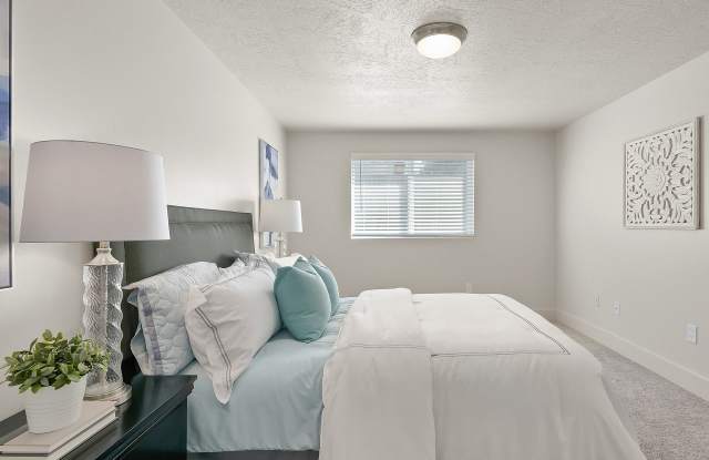 Pacific Crest Apartments Gallery 2