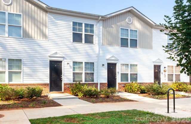 2025 Oakdale Road photos photos