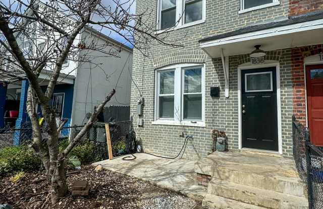 1838 Capitol Avenue NE photos photos