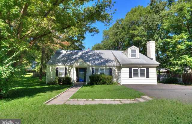 4008 GUINEA RD - 4008 Guinea Road, Long Branch, VA 22032