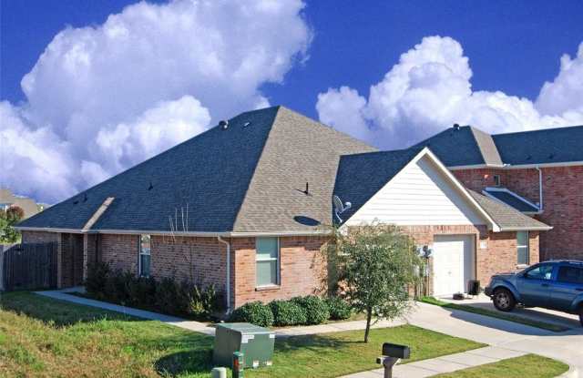 328 Austin Avenue - 328 Austin Avenue, Wylie, TX 75098