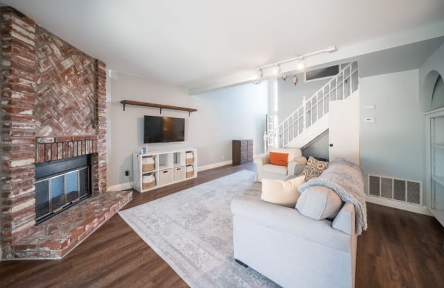 1808 Cottonwood Avenue - 1 - 1808 Cottonwood Avenue, Carlsbad, CA 92011