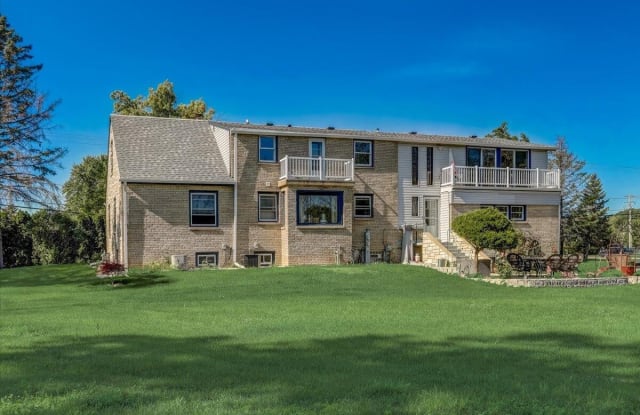 17303 W Greenfield Ave - 17303 West Greenfield Avenue, New Berlin, WI 53146