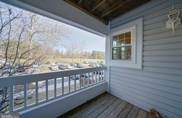 8354 MONTGOMERY RUN Road Gallery 2