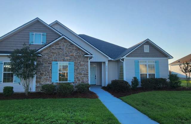 Elegant 4-Bedroom Valdosta Home with Vaulted Ceilings, Pool, and Outdoor Living photos photos