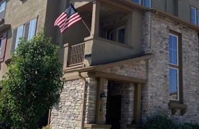 10549 Graymont Lane Gallery 2