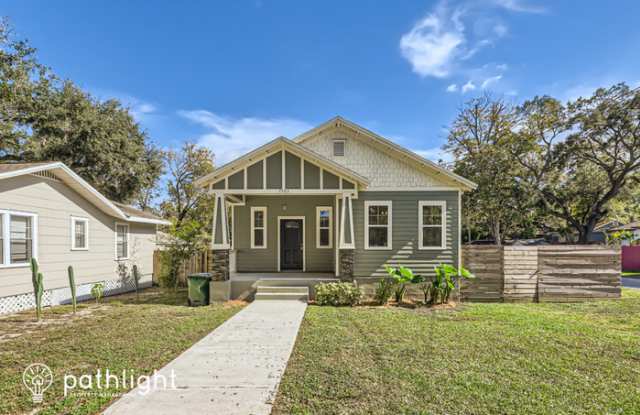 7703 North Huntley Avenue - 7703 North Huntley Avenue, Tampa, FL 33604